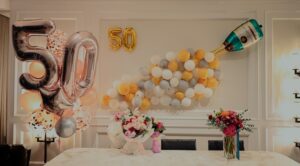 birthday party table decor balloon