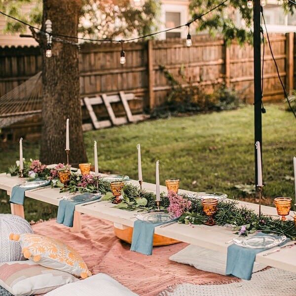 outdoor party table decor