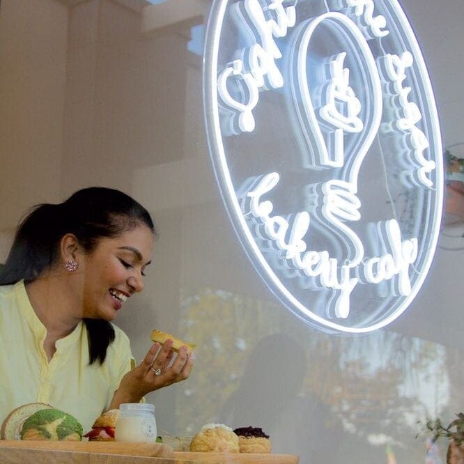 light-on-the-sugar business logo sign