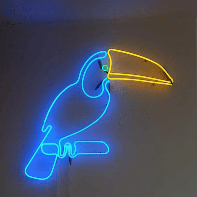 parrot-blue-and-yellow-glass-neon
