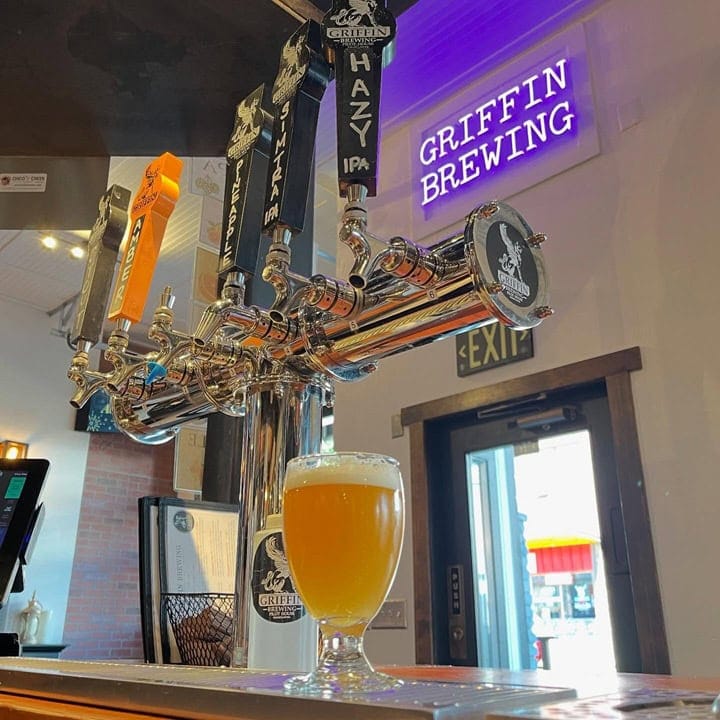 custom led neon sign for brewing company and shops