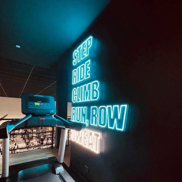 custom led neon sign for gym treadmill room