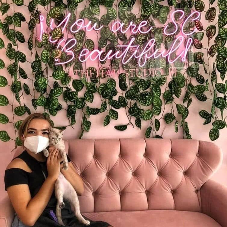 custom neon sign for hair salon