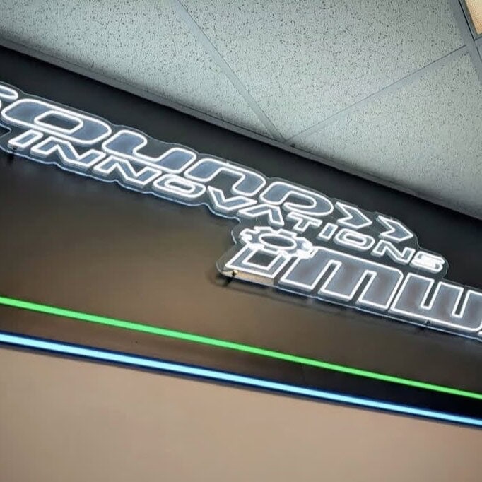 custom neon signs for autoshop