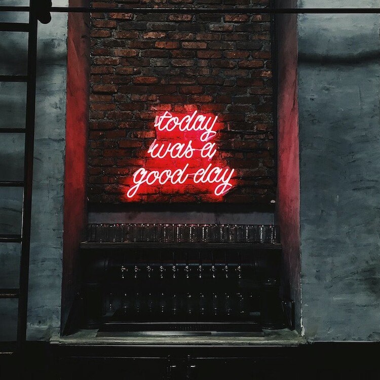 today was a good dayred glass neon sign bar decor